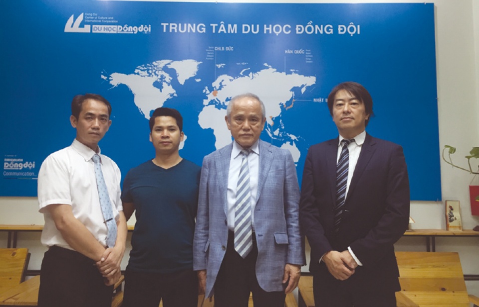 du hoc dong doi chung tay huong nghiep cho thanh nien