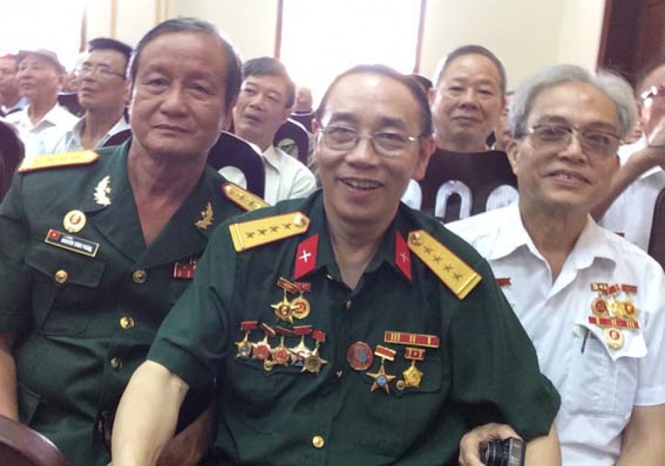 gap nguoi chien si ban roi b52