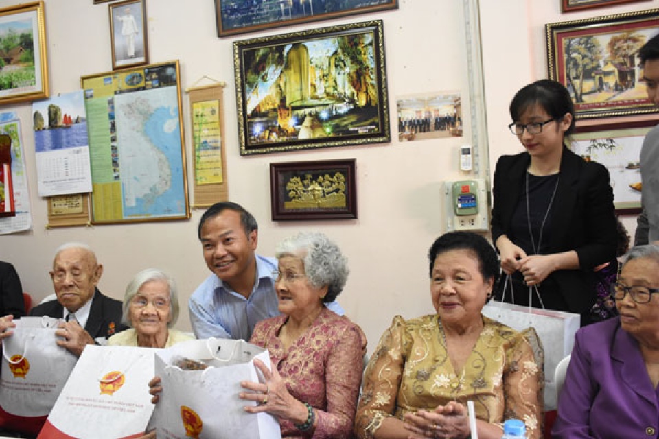 su lon manh cua cong dong nguoi viet o dong bac thai