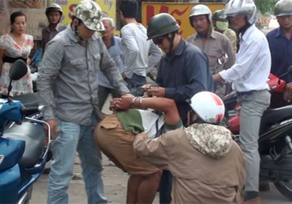 Có bất an khi các “hiệp sĩ đường phố” thiếu sự trợ giúp? tin nhap 20180523134441