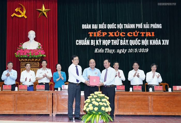 thu tuong nguyen xuan phuc tiep xuc cu tri tai kien thuy hai phong
