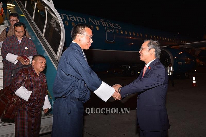 chu tich hoi dong quoc gia vuong quoc bhutan bat dau tham chinh thuc viet nam
