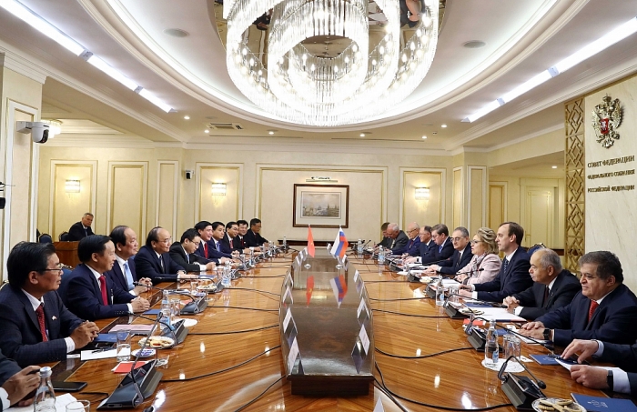 thu tuong nguyen xuan phuc hoi kien voi chu tich hoi dong lien bang nga