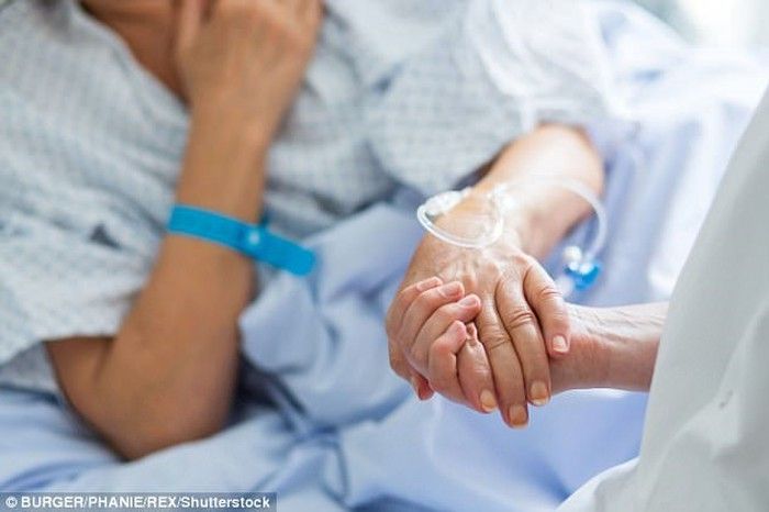 Nhà văn hóa Hữu Ngọc bàn về cái chết và tâm trạng chờ chết nha van hoa huu ngoc ban ve cai chet va tam trang cho chet