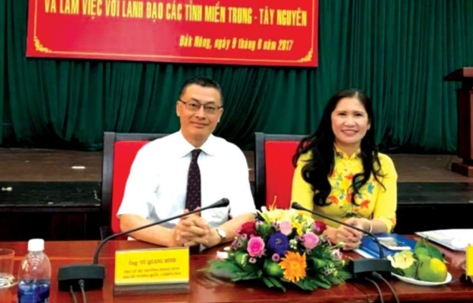 Thấm nhuần tư tưởng phục vụ phát triển trong công tác ngoại giao