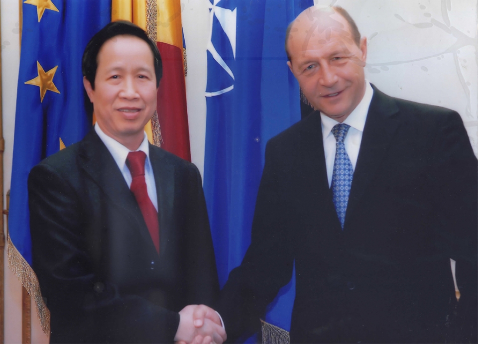 manh dat lanh ben dong danube