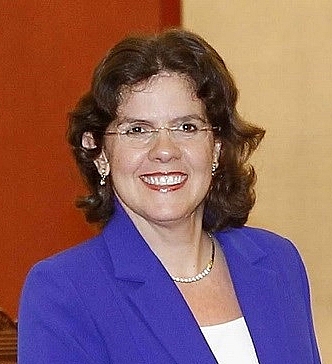 vi tri rat dac biet trong trai tim cong dong quoc te