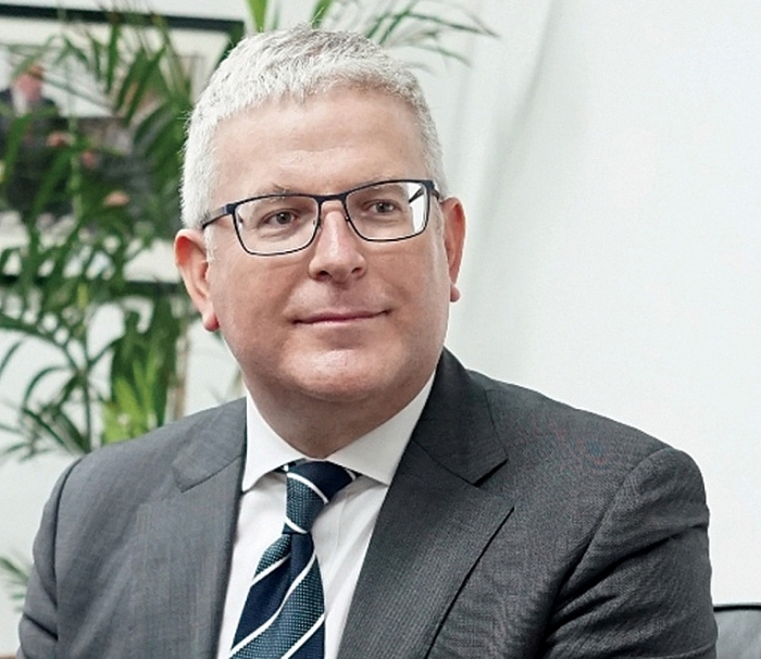 vi tri rat dac biet trong trai tim cong dong quoc te