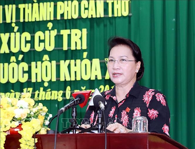 chu tich quoc hoi nguyen thi kim ngan tiep xuc cu tri tai can tho 96052