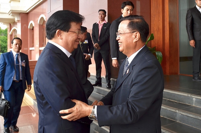 pho thu tuong trinh dinh dung tham lam viec tai lao