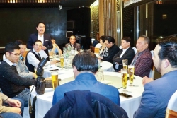 Làm báo ở hải ngoại: niềm đam mê và sự dấn thân