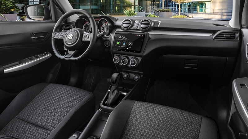 Khoang nội thất tràn ngập cảm hứng của xe được trang bị nhiều công nghệ hiện đại, dễ dàng thao tác, giải trí, và hỗ trợ lái xe an toàn hơn.