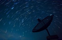 phat hien 2 ngoi sao va cham tao ra luong lon vang trong vu tru