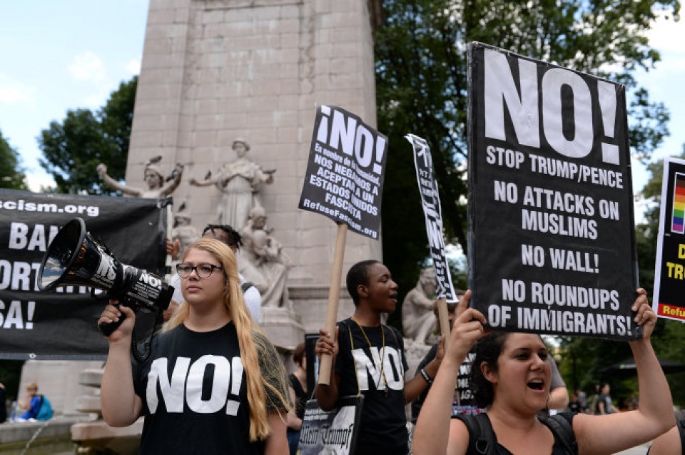 hop ly nhung chua du