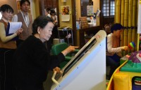 khu pho mua sam danh cho nguoi gia o nhat ban