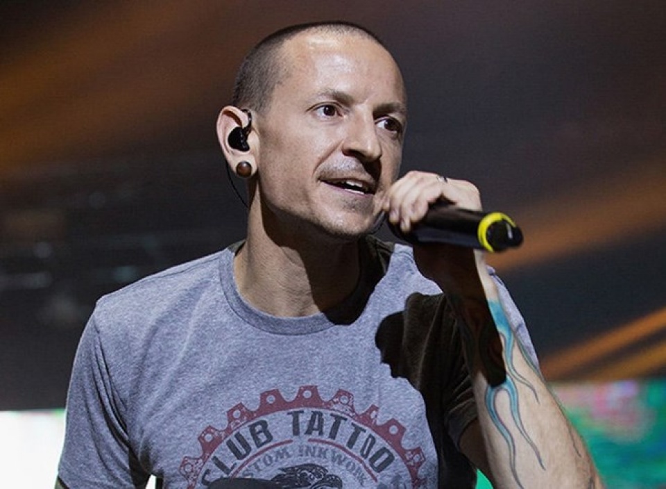 ca sy chinh cua nhom nhac linkin park qua doi