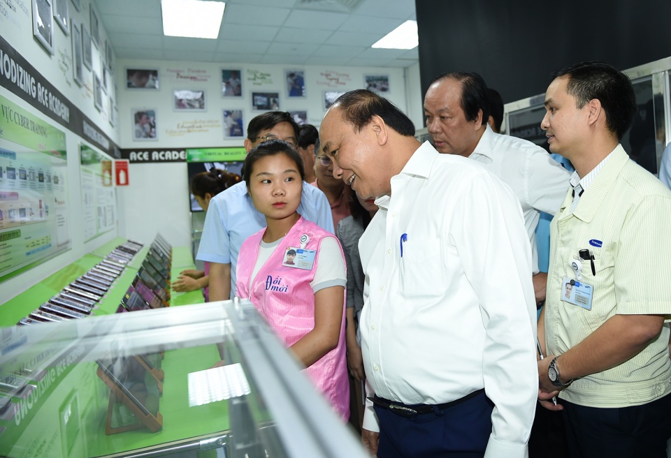 thu tuong lam viec voi samsung thai nguyen