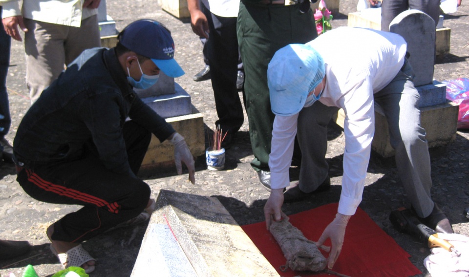 neo duong tra lai ten cho dong doi