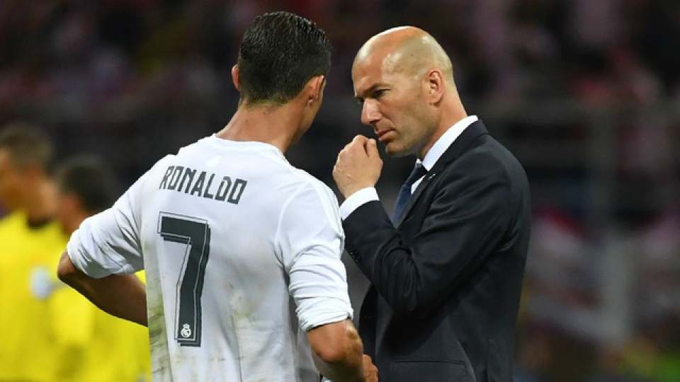 ronaldo vua den zidane gay bao gia nhap juventus