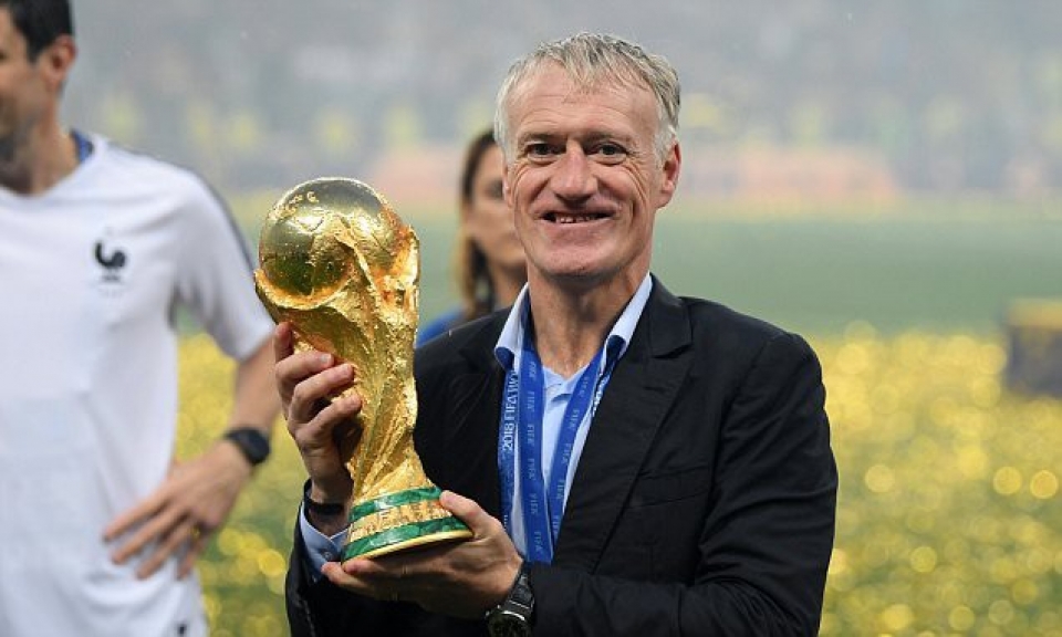 deschamps va zidane tranh giai hlv hay nhat nam cua fifa