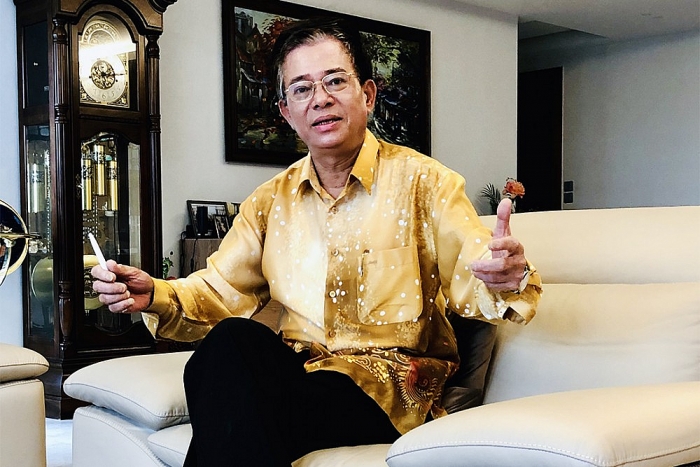 mr vinh bien dong va chuyen cua nguoi trong cuoc