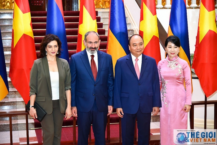 le don chinh thuc thu tuong armenia tai phu chu tich
