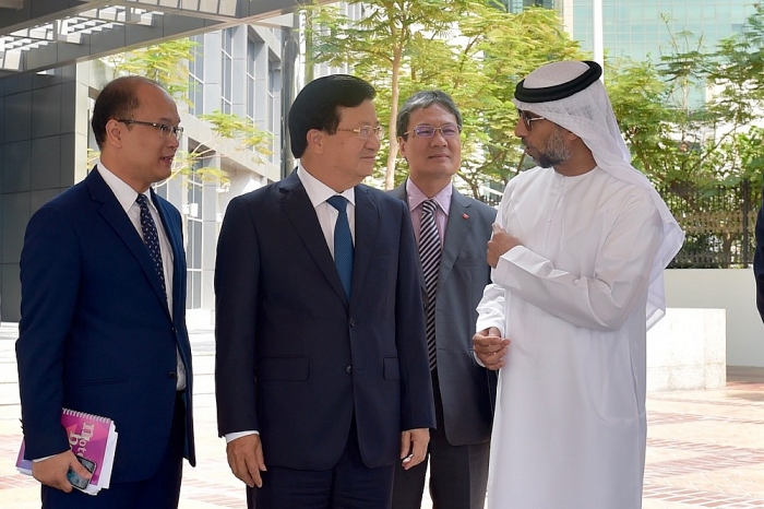 pho thu tuong trinh dinh dung tham lam viec tai uae