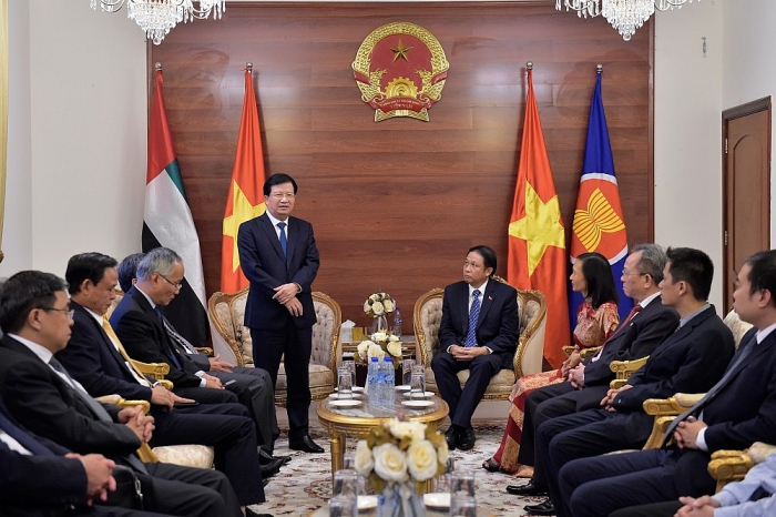 pho thu tuong trinh dinh dung tham lam viec tai uae