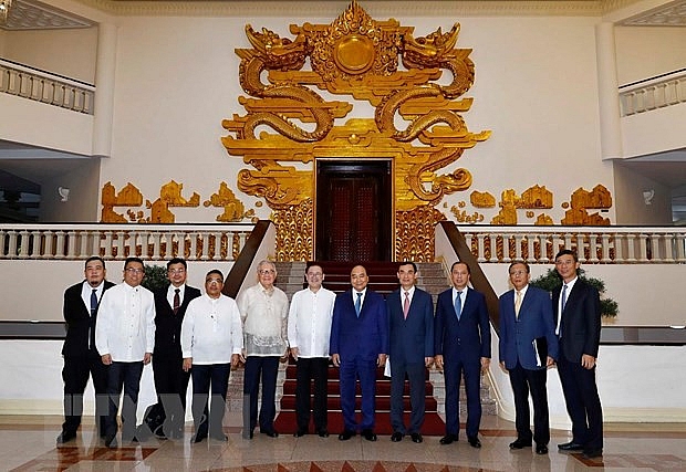 thu tuong nguyen xuan phuc tiep bo truong ngoai giao philippines