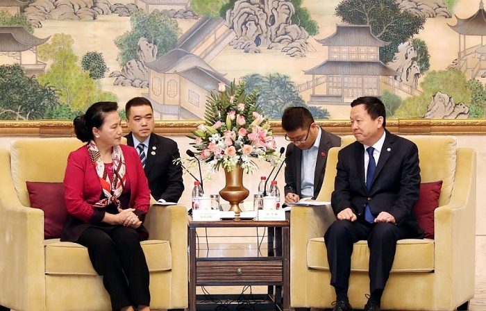 chu tich quoc hoi nguyen thi kim ngan tiep bi thu thanh uy to chau