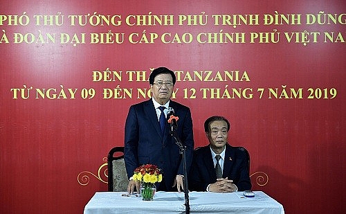 pho thu tuong trinh dinh dung tham lam viec tai tanzania