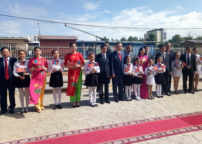 Đại tướng, Bộ trưởng Tô Lâm thăm trường Hồ Chí Minh ở Ulan Bator