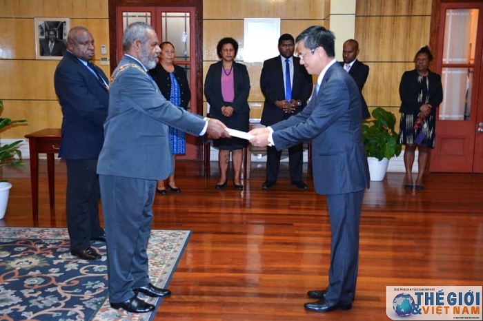 dai su pham vinh quang trinh thu uy nhiem len toan quyen papua new guinea