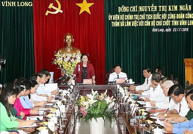 chu tich quoc hoi nguyen thi kim ngan lam viec voi lanh dao chu chot vinh long