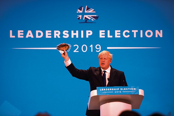 thu tuong boris johnson voi hon da brexit truoc them nha so 10 pho downing