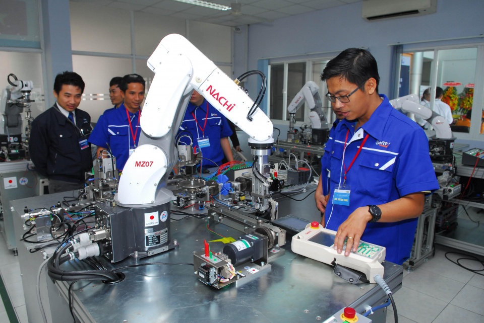 nhan luc don dau ky nguyen so