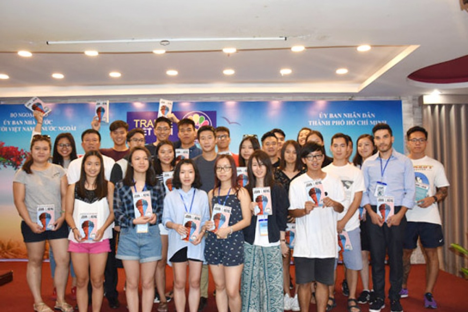 chang duong tu truong thanh cua nhung ban tre xa xu