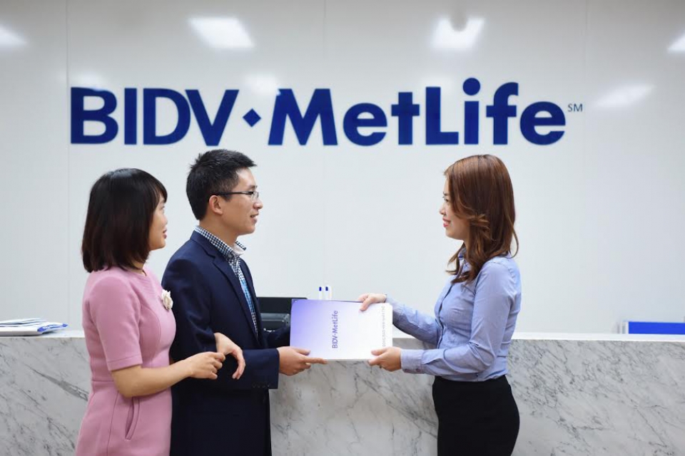 bidv metlife gop phan cai tien quy trinh mua bao hiem nhan tho