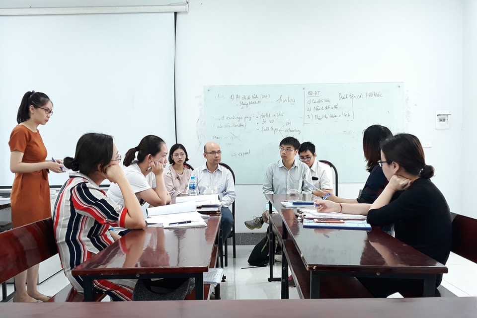 Phiên dịch ngoại giao: Không đơn giản là nghề chuyển ngữ phien dich ngoai giao khong don gian la nghe chuyen ngu