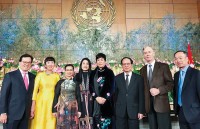 pho thu tuong pham binh minh tiep dai su thuy sy ivo sieber