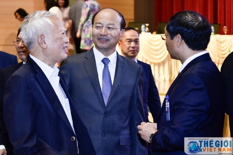 mot so hinh anh tai phien hop day manh phuong huong doi ngoai