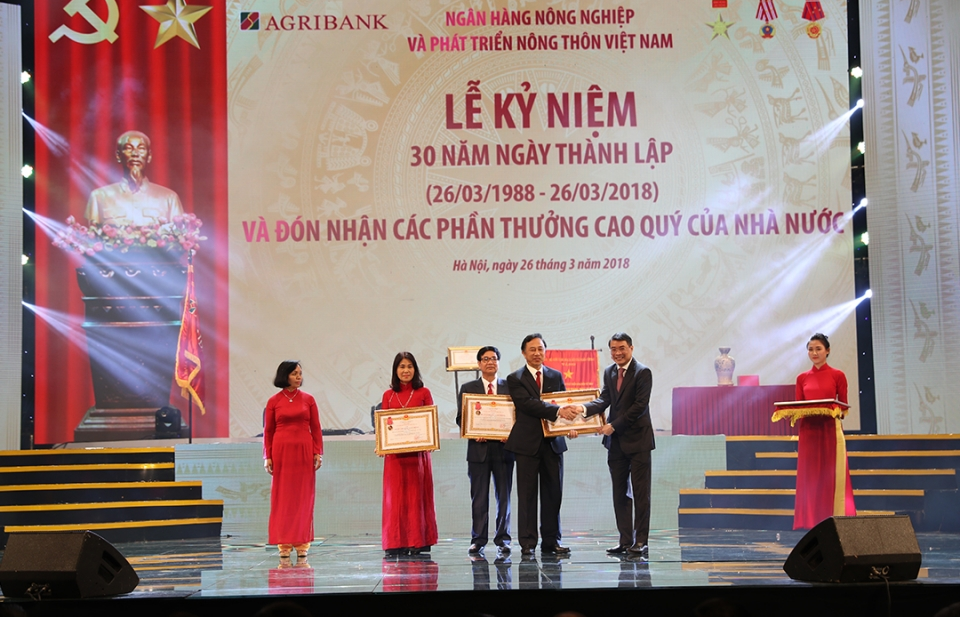Phát huy truyền thống 30 năm, năm 2018, Agribank bước vững chắc từ ‘nội lực” của mình
