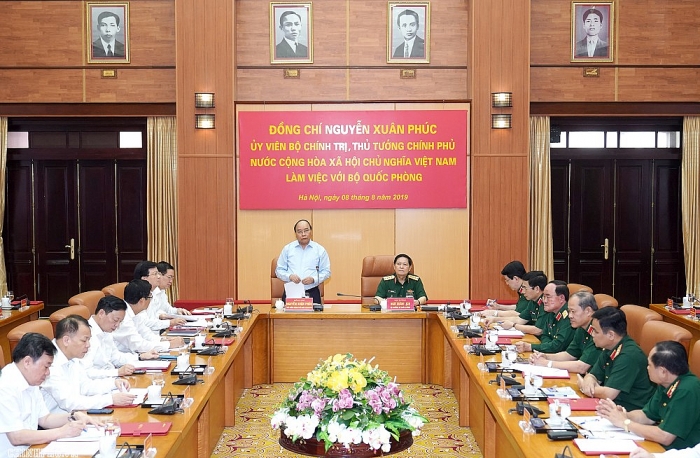 thu tuong nguyen xuan phuc lam viec voi bo quoc phong 98994