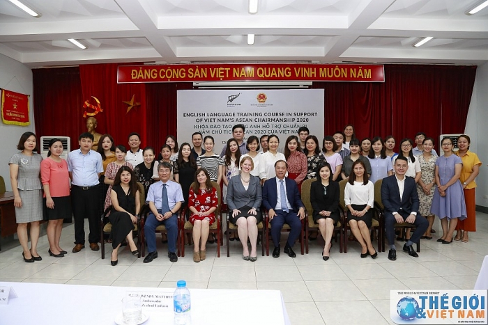 khai giang khoa nang cao tieng anh phuc vu asean 2020 do new zealand tai tro