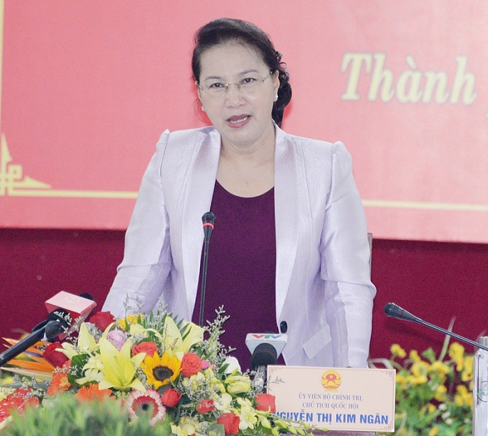 chu tich quoc hoi lam viec voi lanh dao tinh thua thien hue