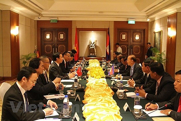 Đoàn đại biểu cấp cao Văn phòng Trung ương Đảng thăm và làm việc tại Campuchia doan dai bieu cap cao van phong trung uong dang tham va lam viec tai campuchia