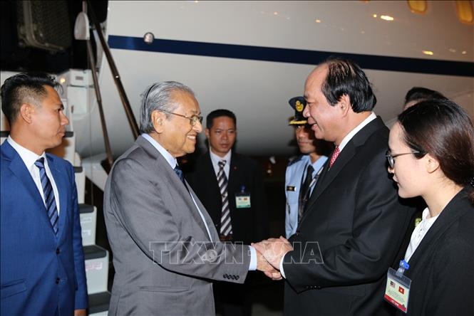 thu tuong malaysia mahathir mohamad bat dau tham chinh thuc viet nam
