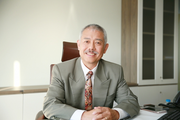 gs truong nguyen thanh loan truong quoc te nhap nhang that gia