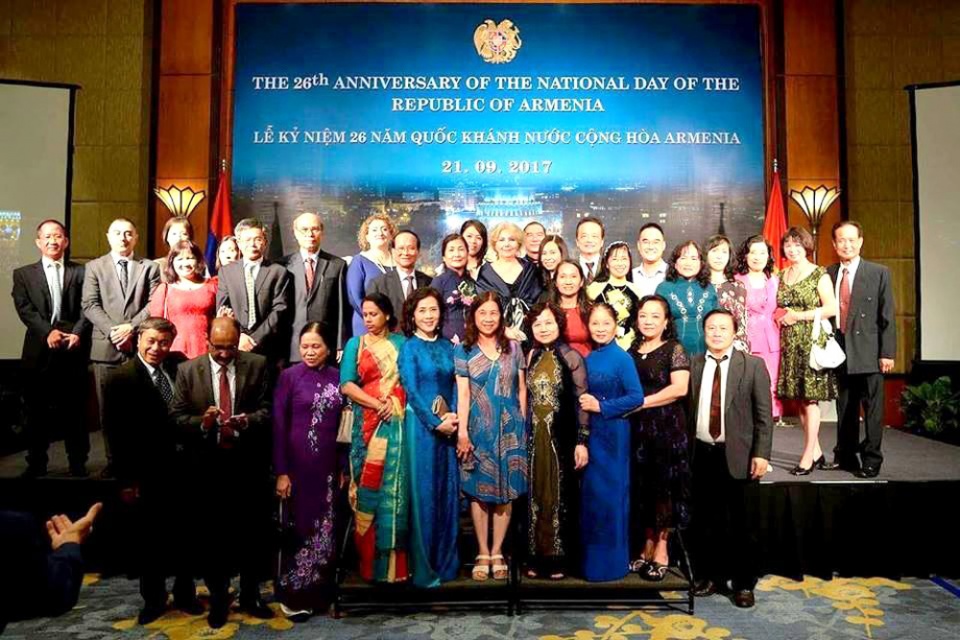 nhip cau mang ten cuu luu hoc sinh