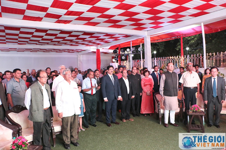 trang trong ky niem 73 nam quoc khanh viet nam tai an do